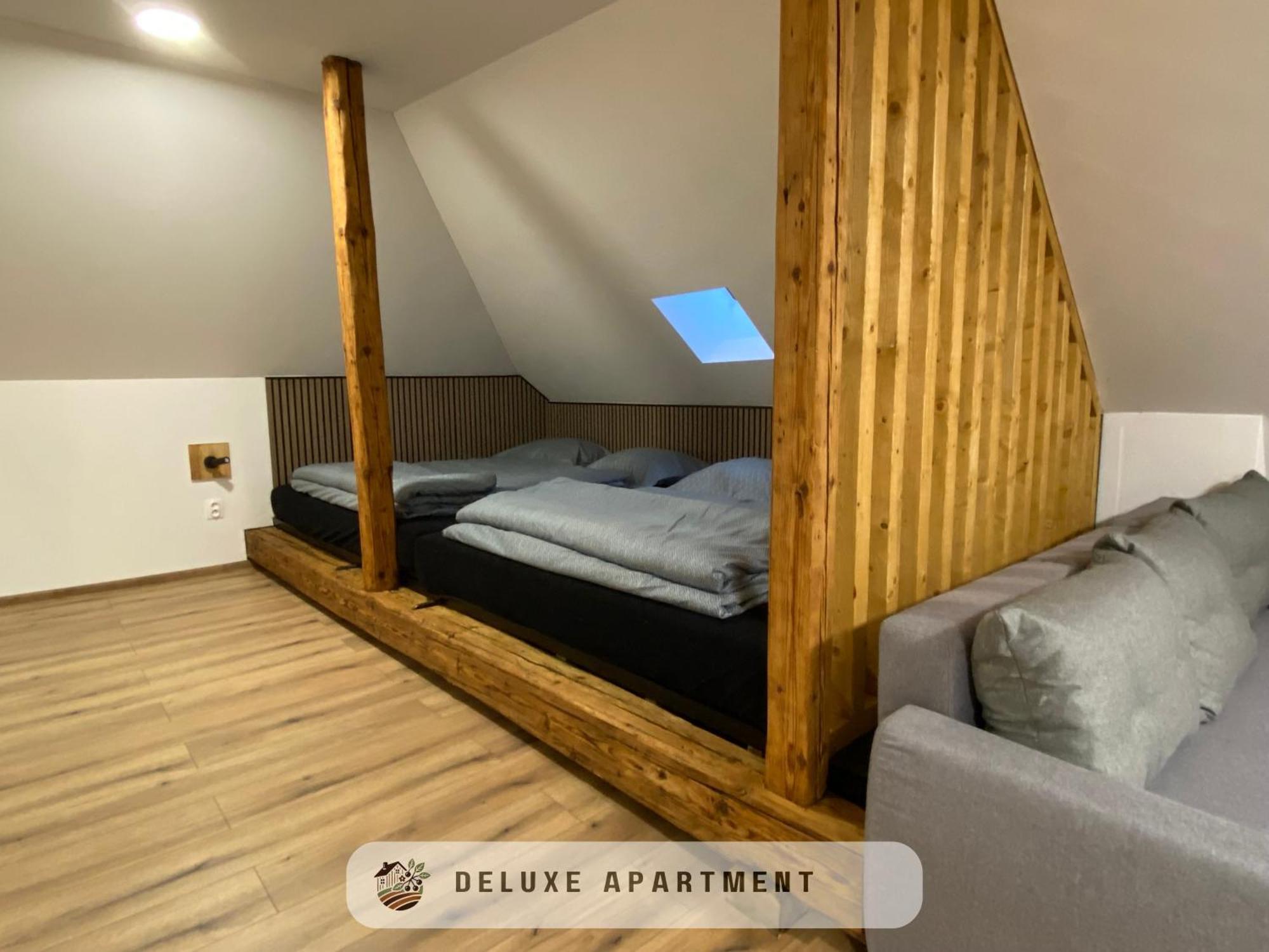 Apartmanovy Dom Visnove Luaran gambar