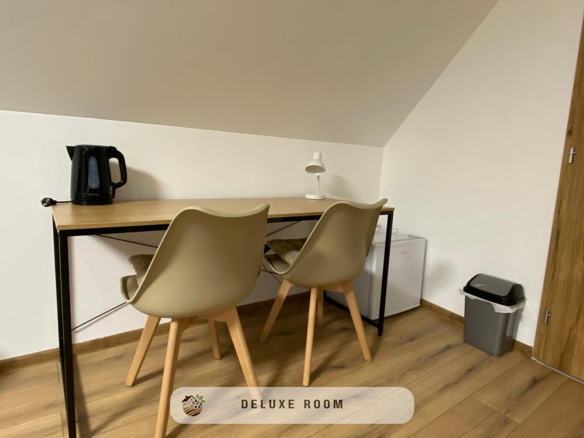 Apartmanovy Dom Visnove Luaran gambar